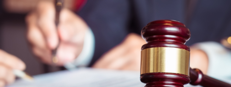 5 Things to Consider When Choosing The Right Attorney Services In South Florida